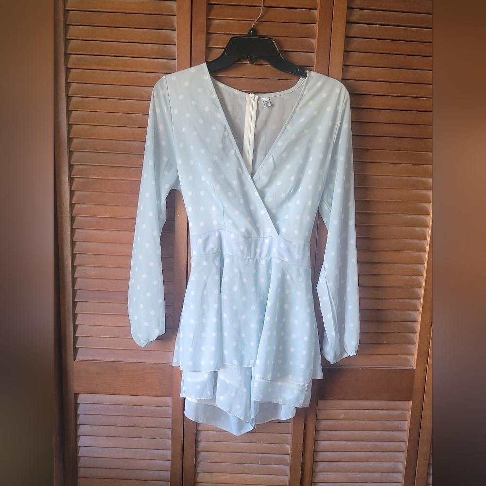 Classic Fashion Pastel Blue and White Polka Dot Long Sleeve Romper Size Small.